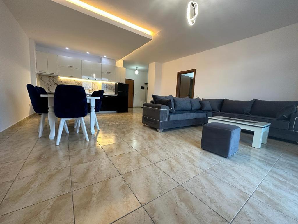 Appartamento Beachfront At Shkembi Kavajes Kamelia Building Durrës